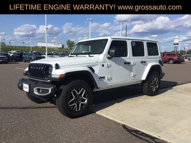 Used 2026 Jeep Wrangler Unlimited Sahara AWD/4WD image 4