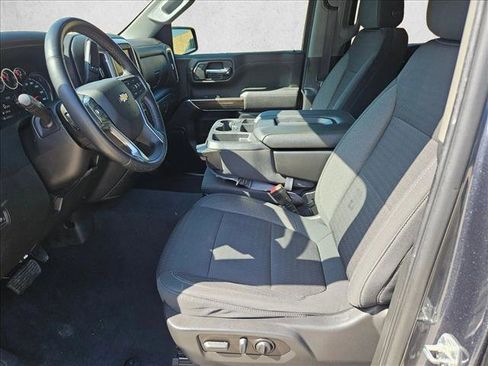 Used 2021 Chevrolet Silverado 1500 LT image 13