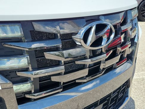 Used 2022 Hyundai Santa Cruz Limited AWD/4WD image 12