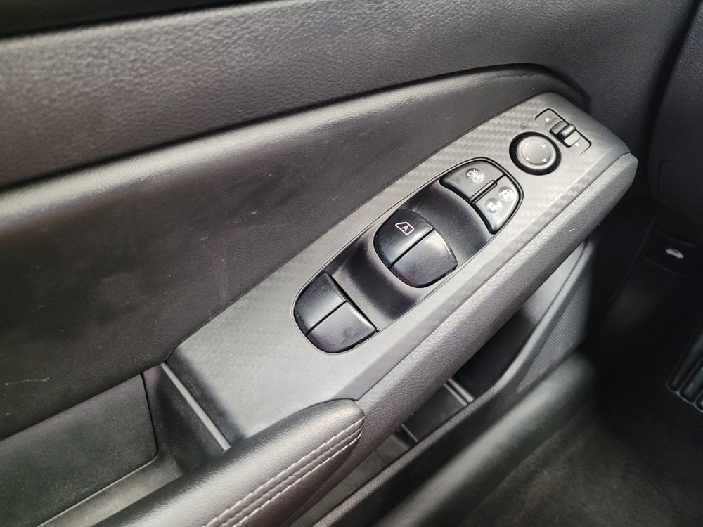 Used 2025 Nissan Altima 2.5 SV FWD image 27