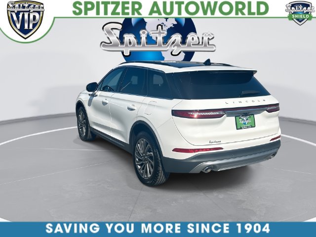 Used 2025 Lincoln Corsair Reserve AWD/4WD image 8