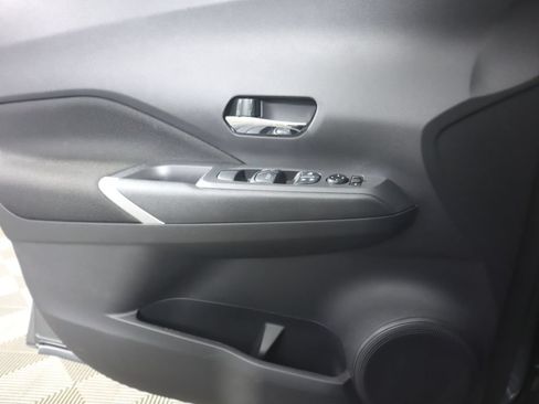 Used 2023 Nissan Kicks SV FWD image 16