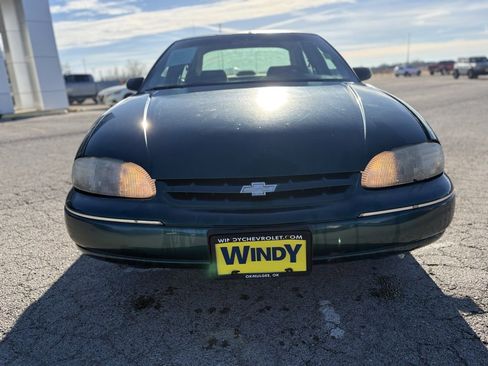 Used 2001 Chevrolet Lumina Base w/ Preferred Equipment Group image 2