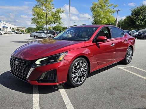 Used 2023 Nissan Altima 2.5 SL FWD image 4