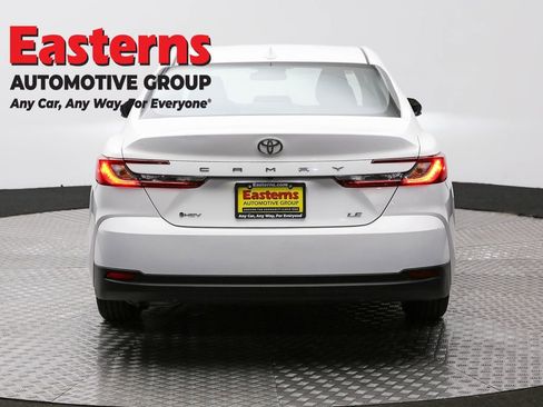Used 2025 Toyota Camry LE FWD image 6