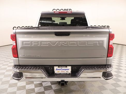 Used 2025 Chevrolet Silverado 1500 LT AWD/4WD image 21