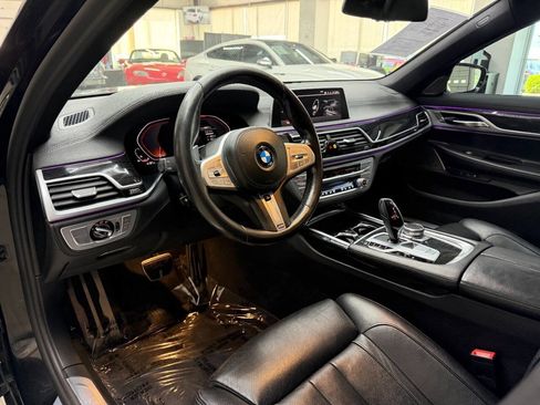 Used 2020 BMW 740i xDrive w/ M Sport Package AWD/4WD image 18