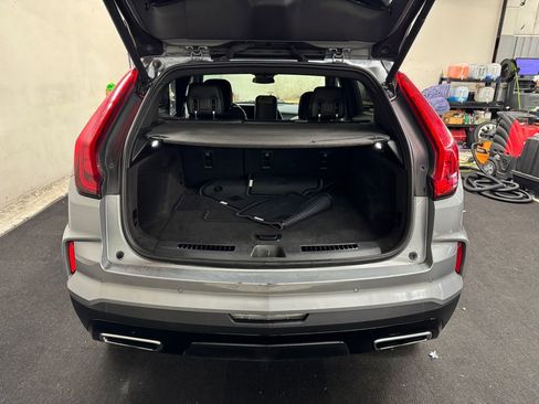 Used 2024 Cadillac XT4 Premium Luxury image 6