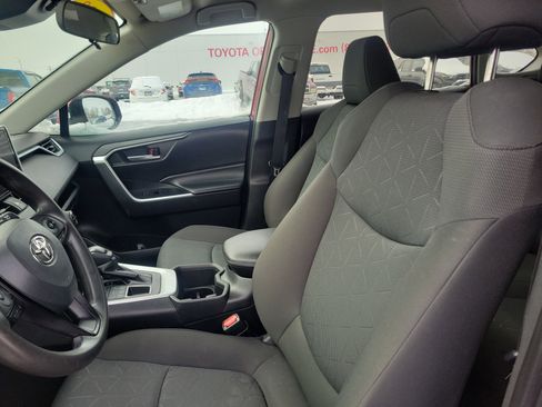 Used 2023 Toyota RAV4 XLE image 14