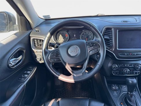 Used 2021 Jeep Cherokee Trailhawk w/ Sun, Sound & Nav Group image 11