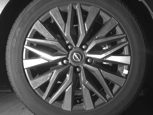 Used 2025 Nissan Altima 2.5 SV FWD image 16