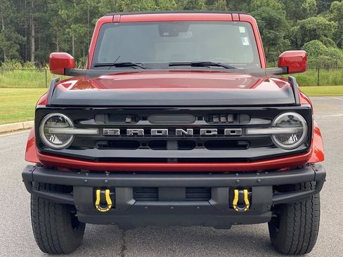 Used 2024 Ford Bronco Outer Banks AWD/4WD image 9