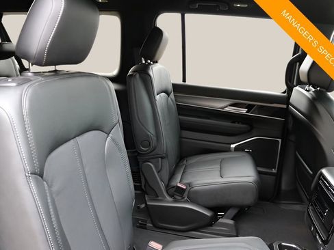 New 2026 Jeep Grand Wagoneer L Limited AWD/4WD image 18
