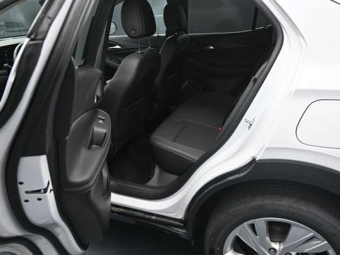 Used 2025 Buick Encore GX Preferred AWD/4WD image 32