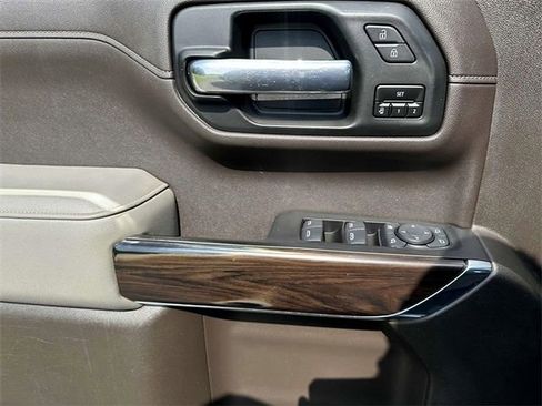 Used 2021 GMC Sierra 1500 SLT w/ SLT Premium Package image 11