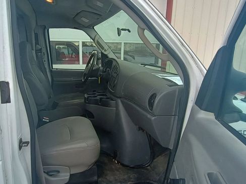 Used 2006 Ford E-350 and Econoline 350 Super Duty image 7