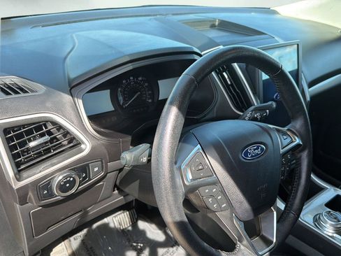 Used 2024 Ford Edge SEL AWD/4WD image 12