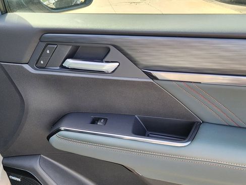 New 2026 GMC Acadia AT4 w/ Luxury Package image 41