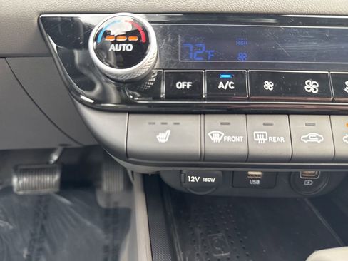 Used 2023 Hyundai Elantra SEL w/ Convenience Package image 34