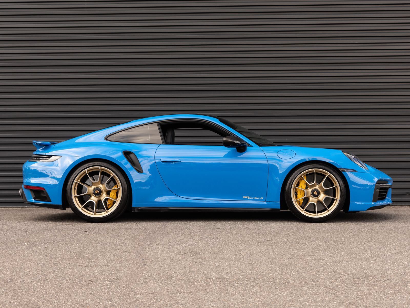 Certified 2022 Porsche 911 Turbo S AWD/4WD image 8