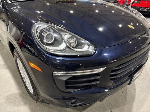 Used 2016 Porsche Cayenne image 33