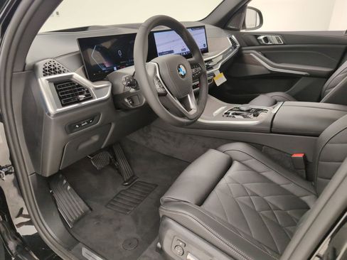 Used 2026 BMW X5 sDrive40i w/ Premium Package image 4