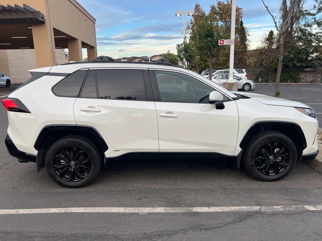 Used 2022 Toyota RAV4 SE AWD/4WD image 11