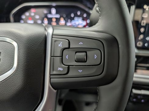 Used 2025 GMC Sierra 3500 SLT w/ SLT Premium Package AWD/4WD image 25