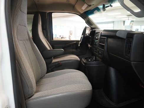 Used 2016 Chevrolet Express 3500 LT w/ LT Preferred Equipment Group image 31