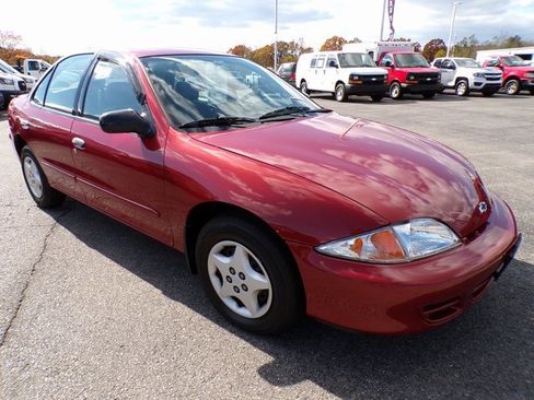 Used 2001 Chevrolet Cavalier Sedan w/ Preferred Equipment Group 1 image 6