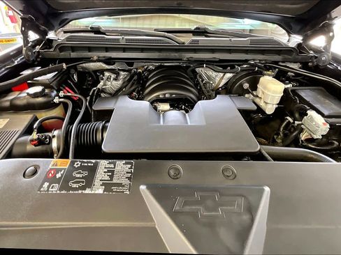 Used 2016 Chevrolet Silverado 1500 High Country w/ High Country Premium Package image 31