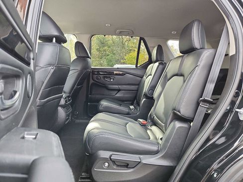 Certified 2023 Honda Pilot EX-L image 10