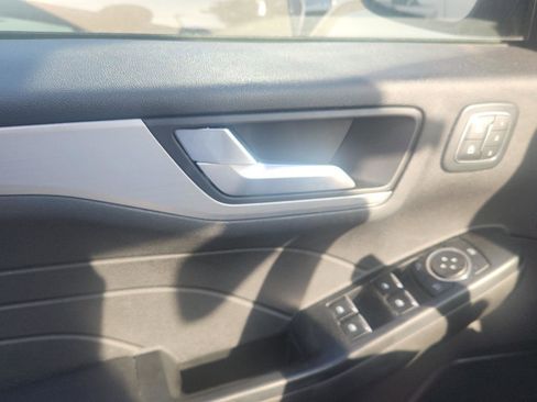 Used 2024 Ford Escape Platinum AWD/4WD image 10