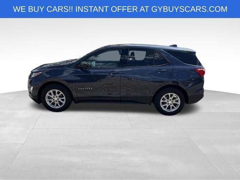 Used 2019 Chevrolet Equinox LS w/ LS Convenience Package FWD image 3