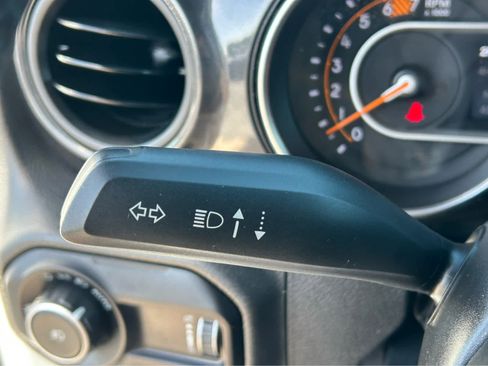 Used 2023 Jeep Wrangler Unlimited Sport AWD/4WD image 26