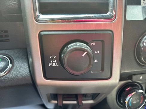 Used 2018 Ford F250 Lariat w/ Lariat Ultimate Package AWD/4WD image 34