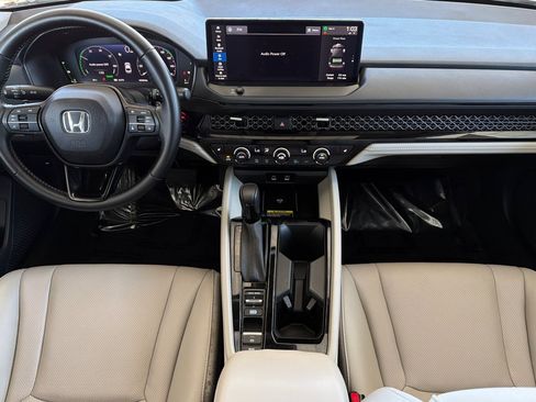 Certified 2025 Honda Accord EX-L image 15