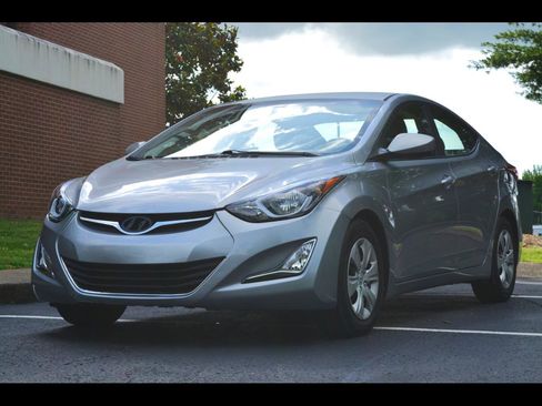 Used 2016 Hyundai Elantra SE FWD image 1