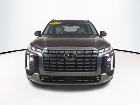 Used 2024 Hyundai Palisade Calligraphy FWD image 3