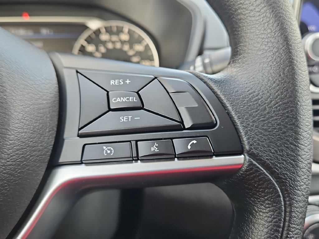 Used 2025 Nissan Altima 2.5 SV FWD image 22