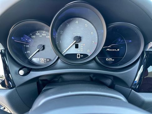Used 2023 Porsche Macan S AWD/4WD image 22
