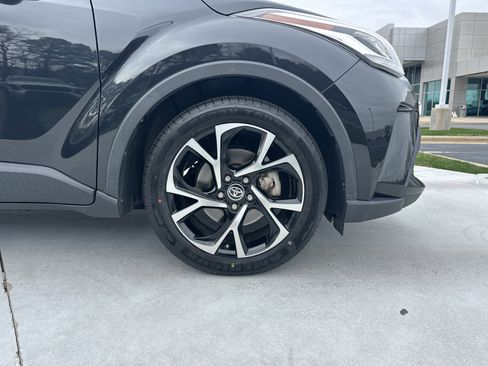 Certified 2021 Toyota C-HR XLE image 13