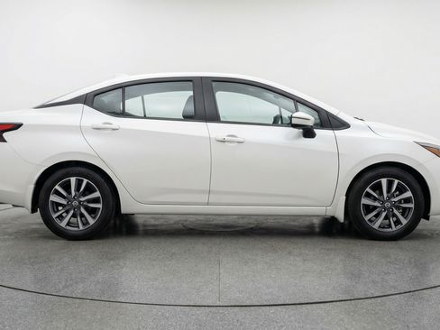 Used 2025 Nissan Versa SV w/ Trunk Package image 11