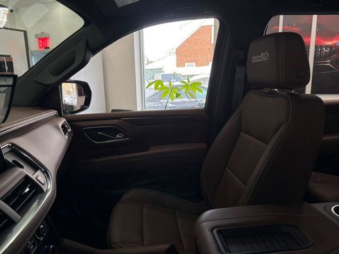 Used 2024 Chevrolet Tahoe High Country image 13