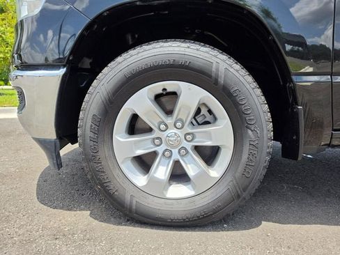 Used 2024 RAM 1500 Laramie AWD/4WD image 14