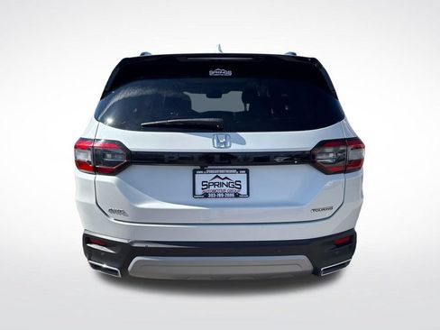 Used 2023 Honda Pilot Touring image 4