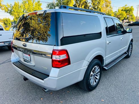 Used 2017 Ford Expedition EL XLT AWD/4WD image 3