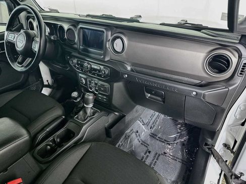 Used 2021 Jeep Wrangler Unlimited Sport AWD/4WD image 26