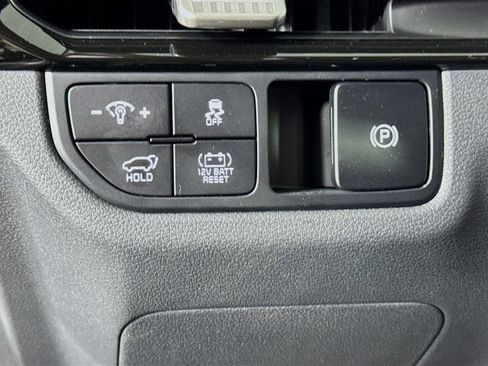 New 2026 Kia Sportage EX image 13
