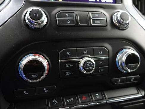 Used 2021 GMC Sierra 2500 SLE w/ X31 Off-Road Package image 44